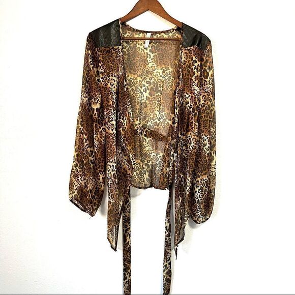 NWOT Blue Note Women’s Leopard Print Top Plus Size 2XL - Picture 2 of 7